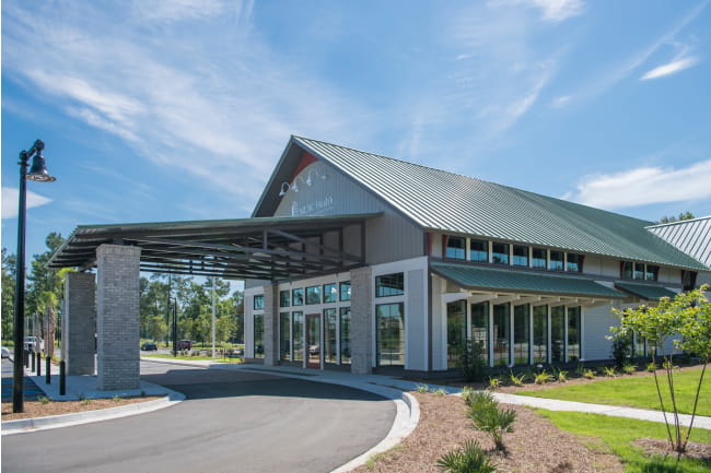 Image of the front of the MUSC Health Summerville building.
