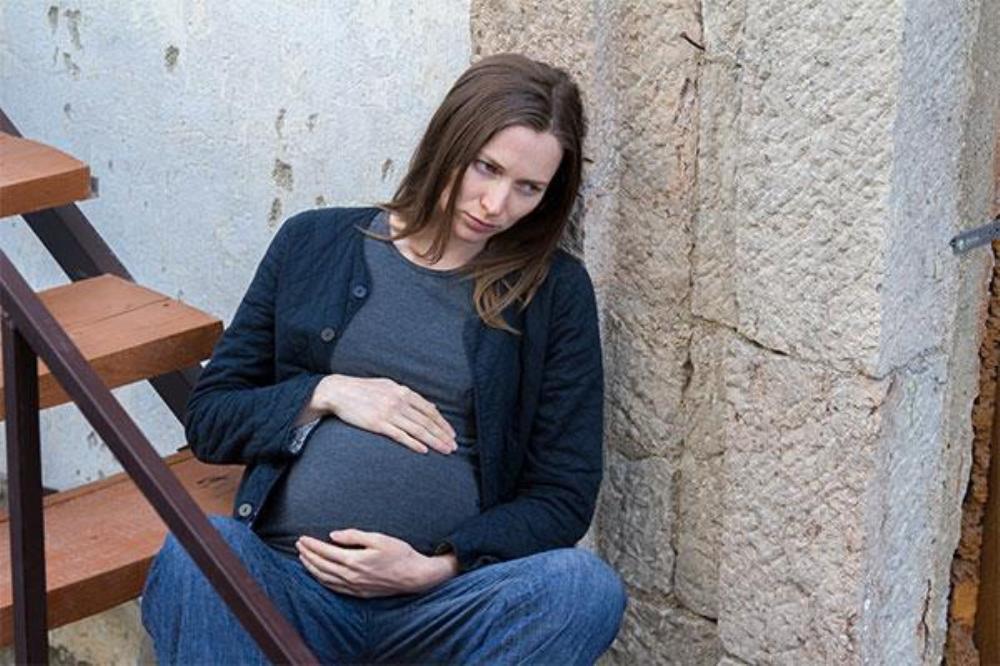 Pregnant depressed woman