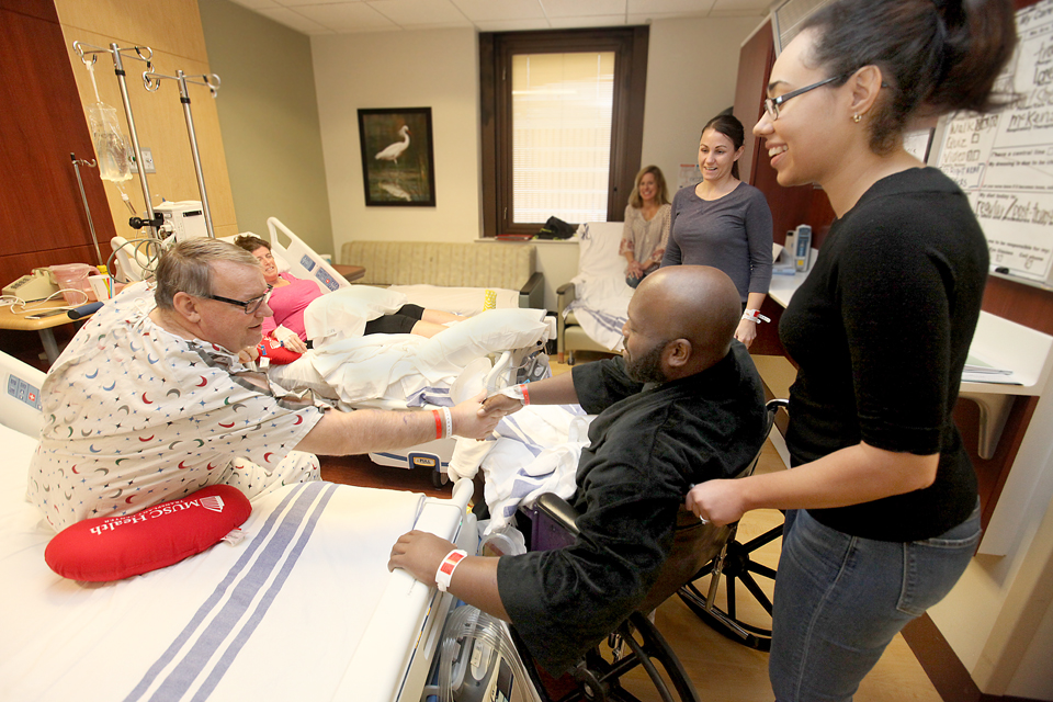 Kidney donors and recipients meet for the first time on Jan. 12 at MUSC Health.